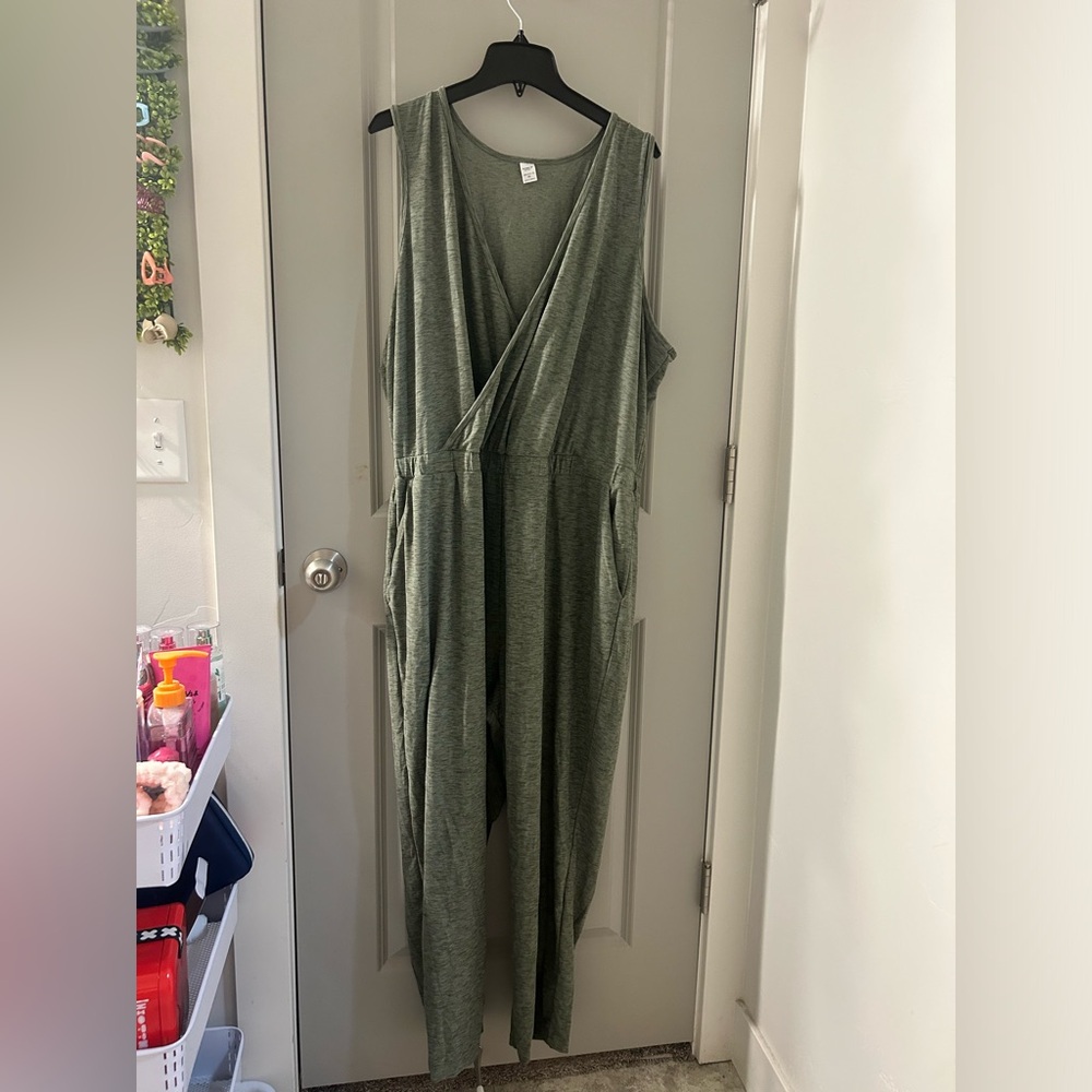 Women’s Old Navy Active Jumpsuit XXL